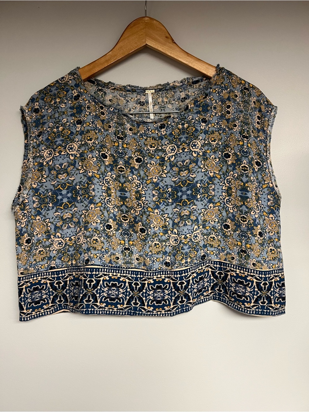 Blue Floral Sleeveless Crop Top